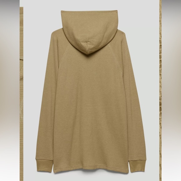 Aritzia || TNA Lightweight Oversized Fleece Hoodie Sweatshirt - Picture 4 of 4